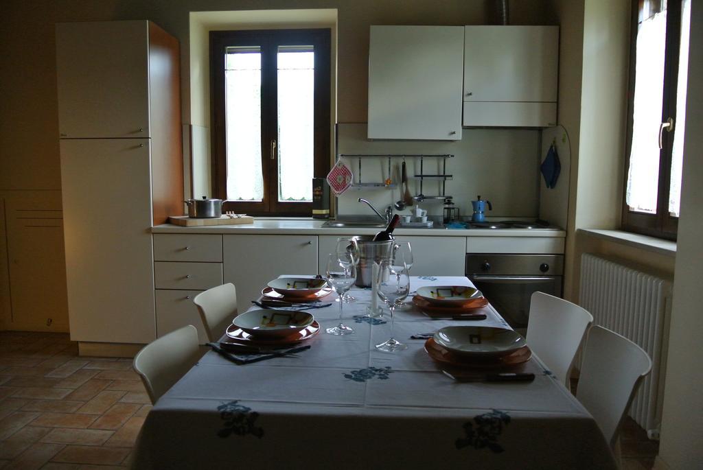 Agriturismo Valdappio Ουρμπίνο Δωμάτιο φωτογραφία