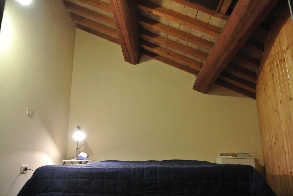 Agriturismo Valdappio Ουρμπίνο Δωμάτιο φωτογραφία
