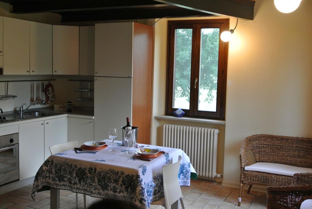 Agriturismo Valdappio Ουρμπίνο Δωμάτιο φωτογραφία